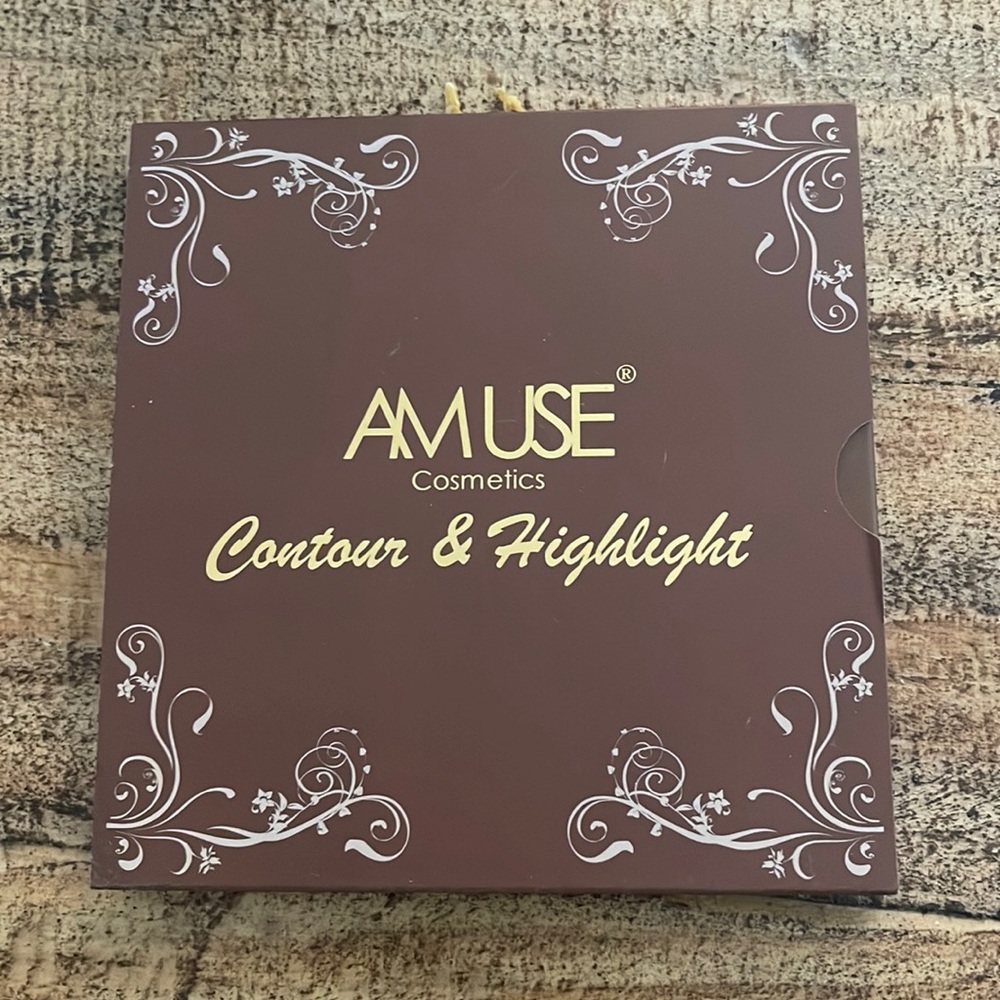 Amuse contour and highlight palette